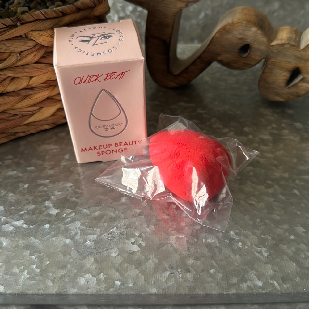 3 for $20! BNIB Quick Beat Beauty Sponge